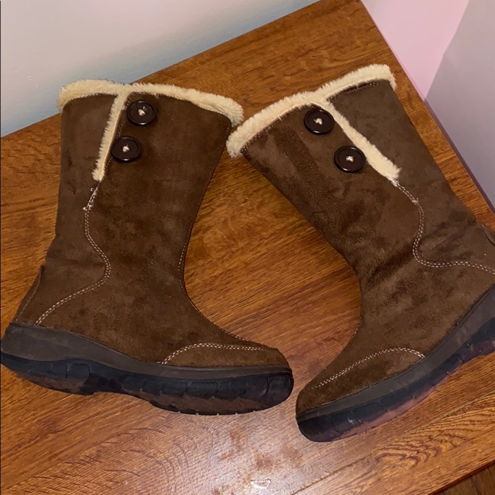 Brown weather/snow boots